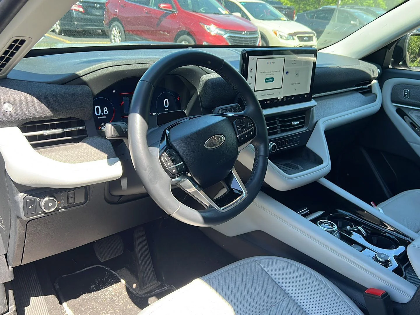 Used 2025 Agate Black Ford Platinum image 4