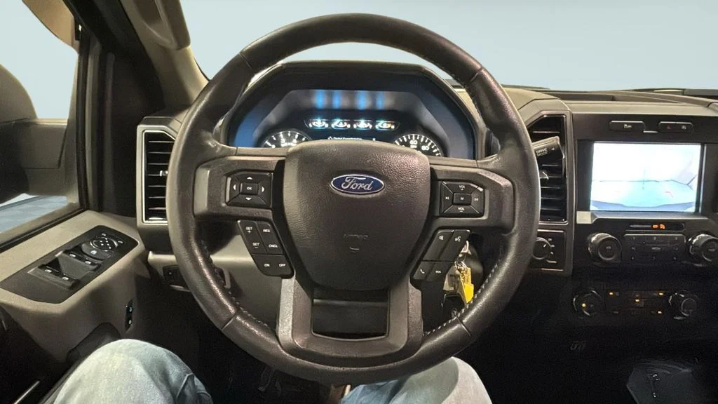 Used 2019 Blue Metallic Ford XLT image 26