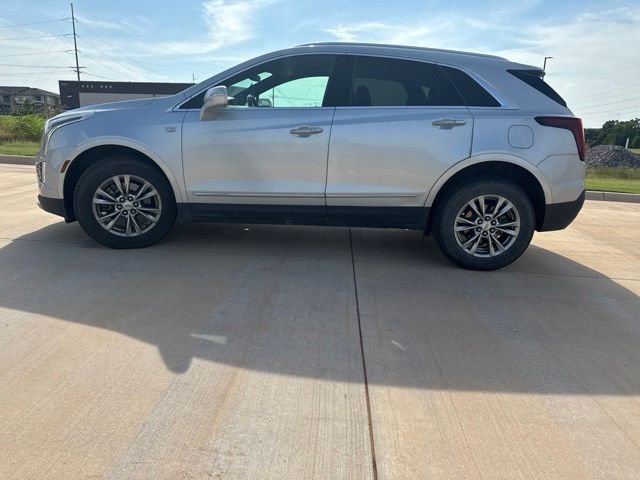 Used 2020 Silver Cadillac Premium Luxury image 8