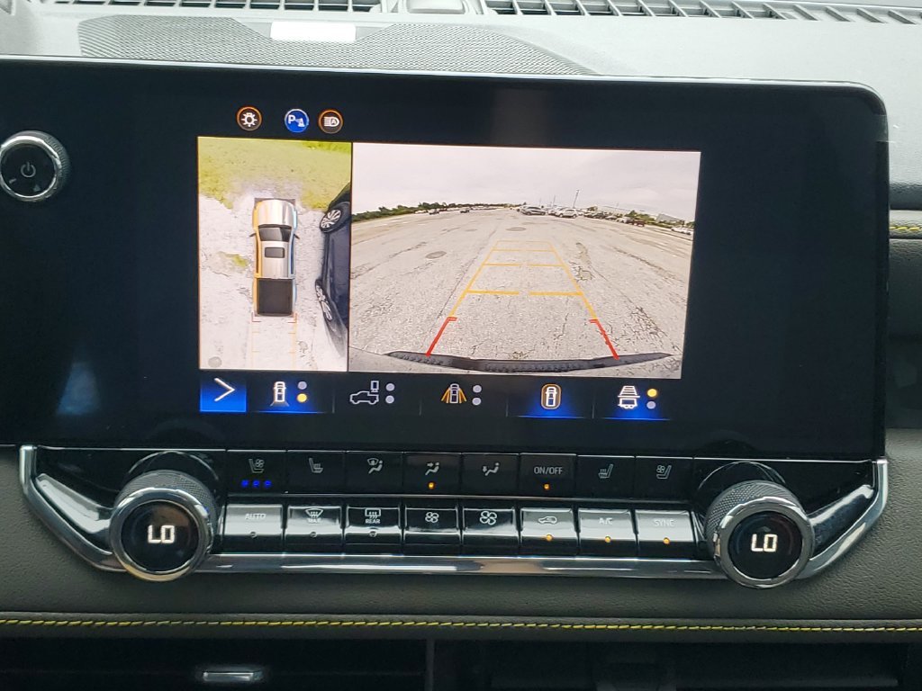 Used 2023 Gray Chevrolet ZR2 image 18