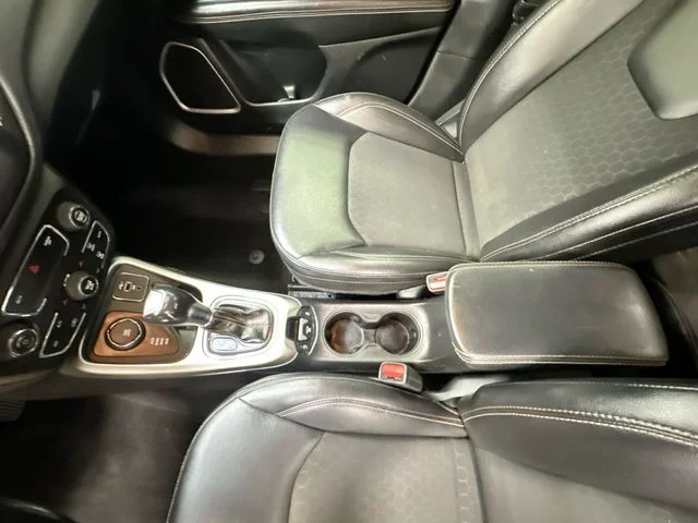 Used 2019 Gray Jeep Latitude image 22