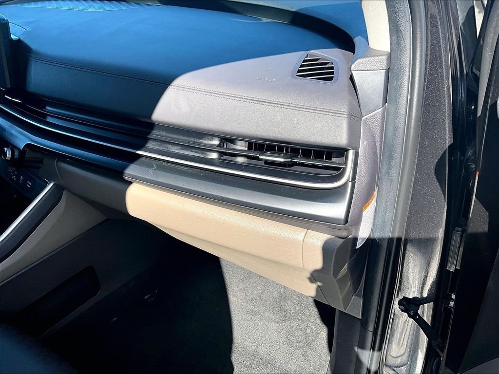 Used 2026 Gray Kia LXS image 13