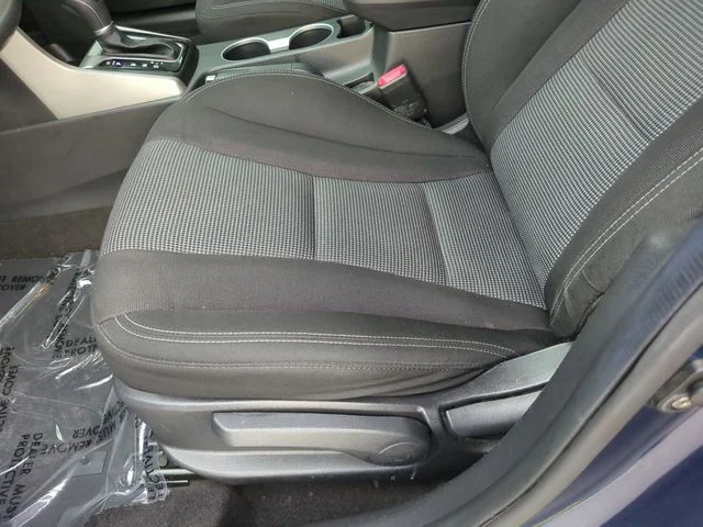 Used 2016 Blue Hyundai Base image 18