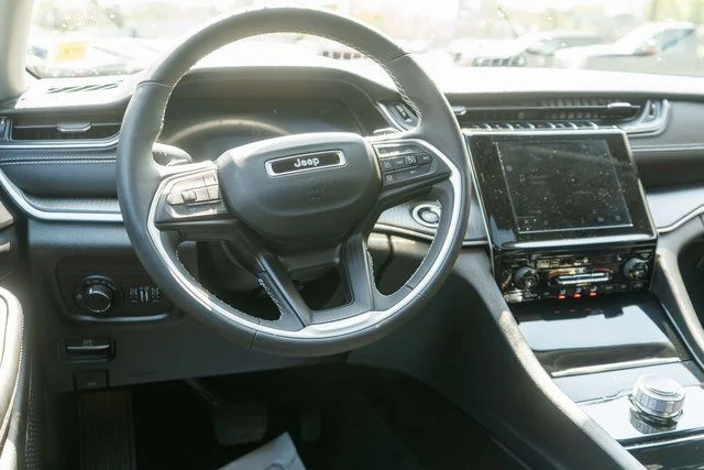 Used 2023 Black Jeep Laredo image 15