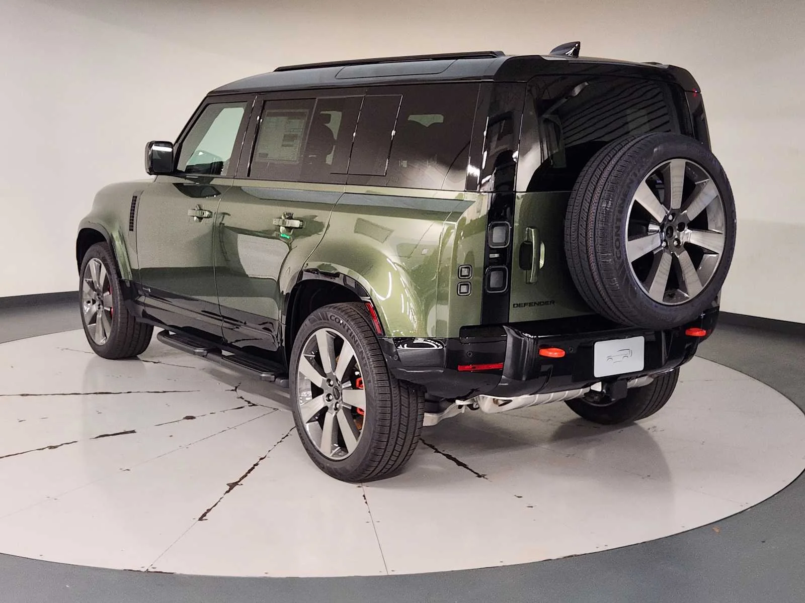 New 2026 Woolstone Green Metallic Land Rover X image 9