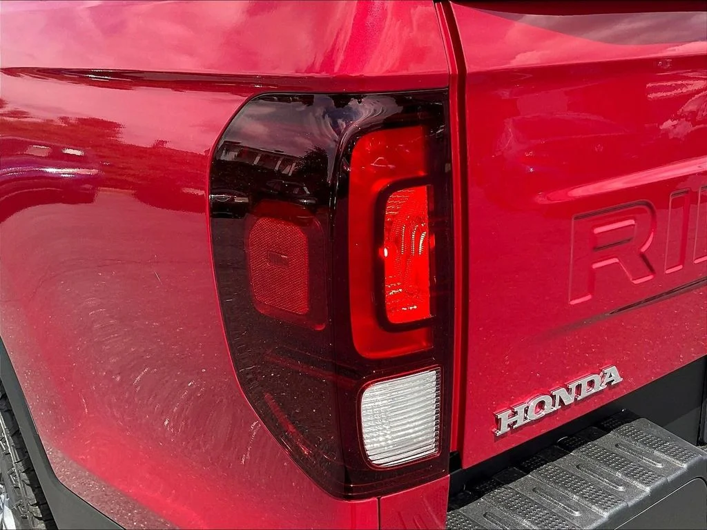 New 2026 Radiant Red Metallic II Honda RTL image 22