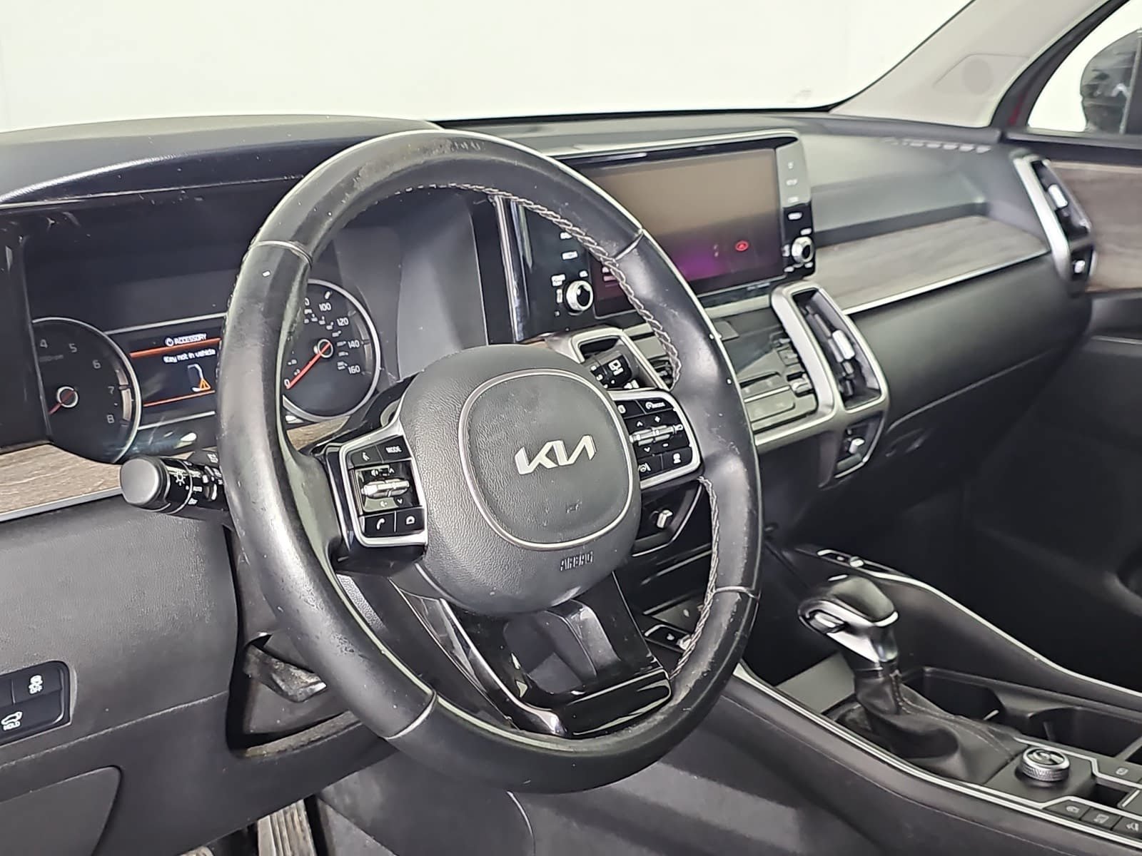 Used 2022 Red Kia EX image 16