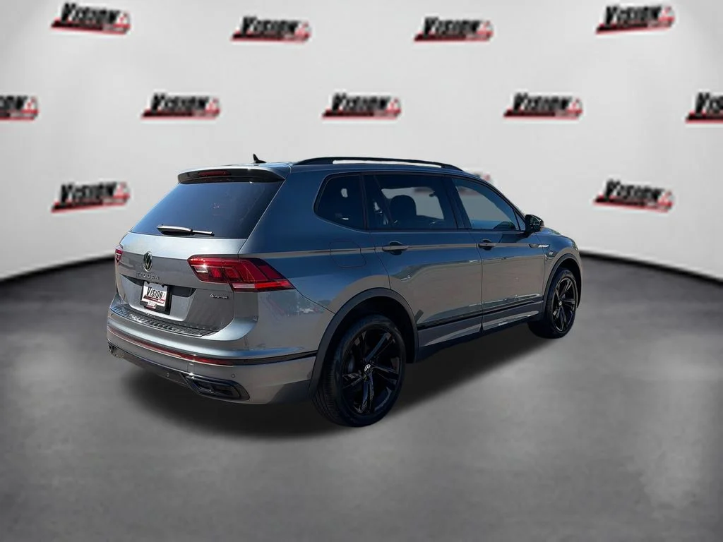 Used 2023 Gray Volkswagen 2.0T SE R-Line Black image 5