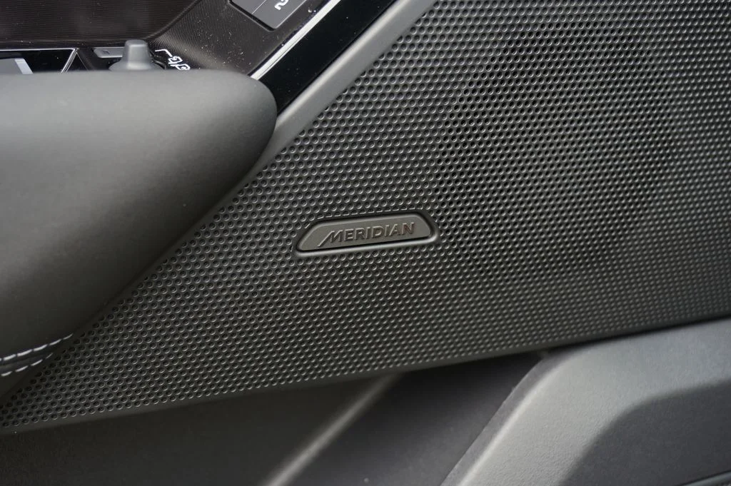 New 2026 Carpathian Grey Land Rover Belgravia Edition image 11