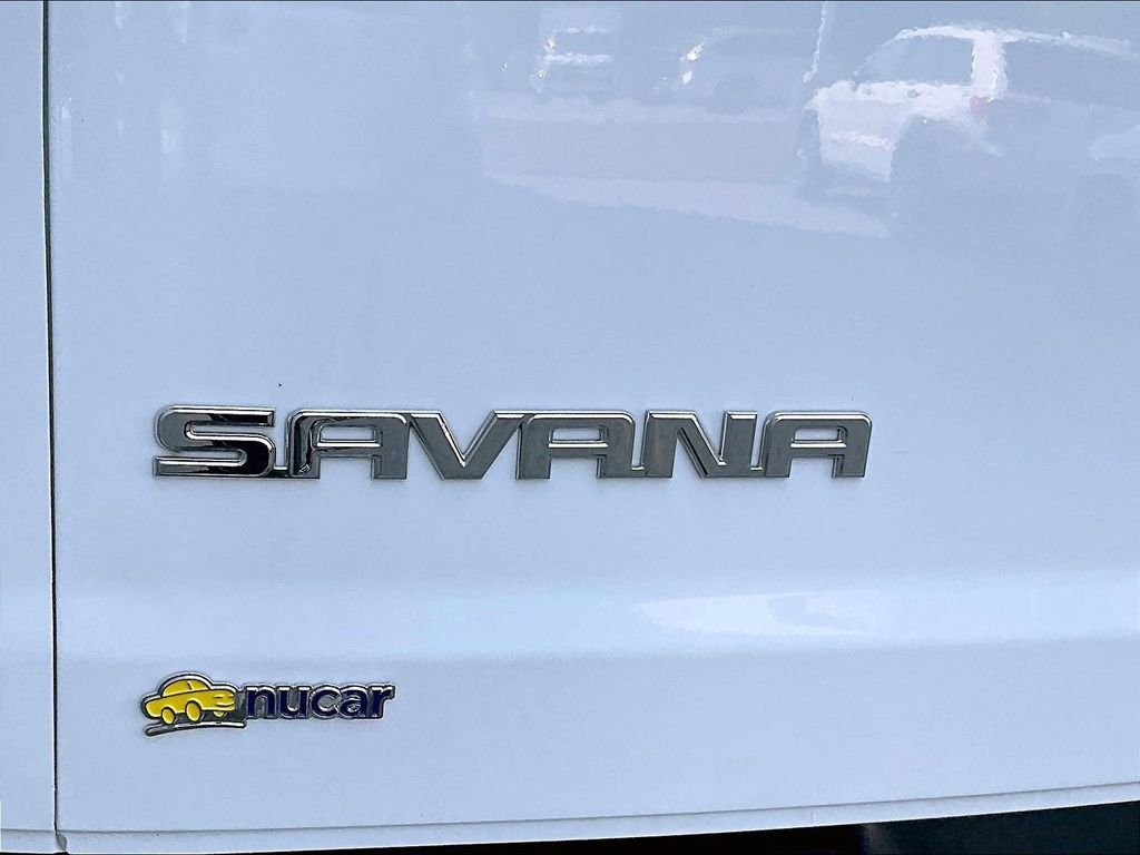 Used 2024 White GMC Work Van image 26