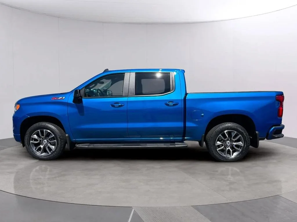 2022 Chevrolet Silverado 1500 RST - Photo 3
