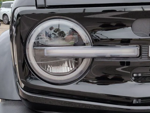 New 2026 Shadow Black Ford Outer Banks® image 10