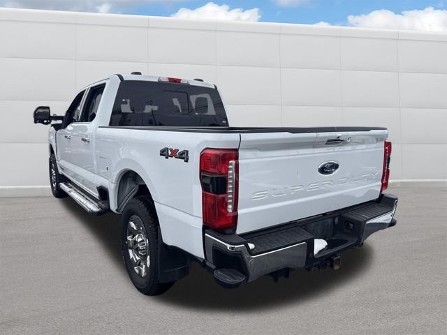 Certified Used 2023 Oxford White Ford Lariat image 3