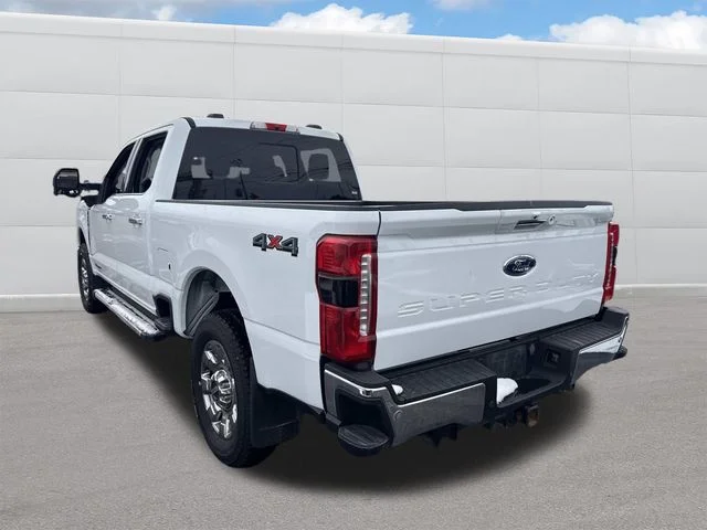 Used 2023 White Ford Lariat image 3