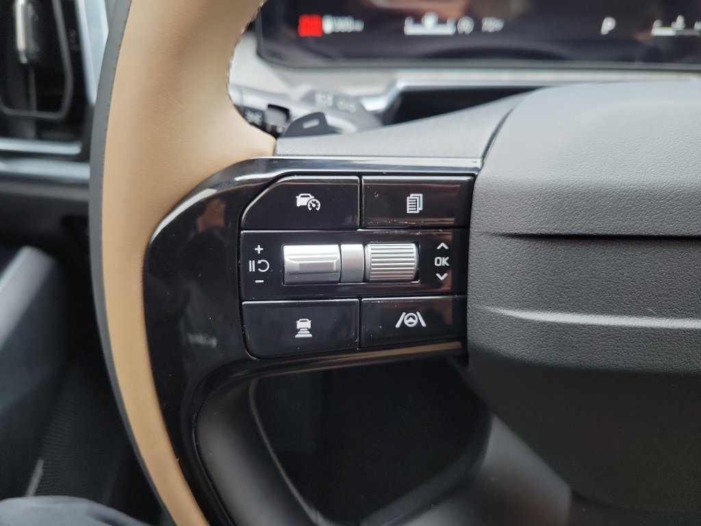 New 2026 Ivory Silver Kia X-Line SX Prestige AWD image 27