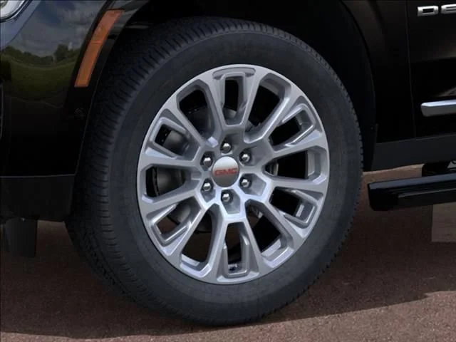 2026 GMC Yukon XL Denali - Photo 9