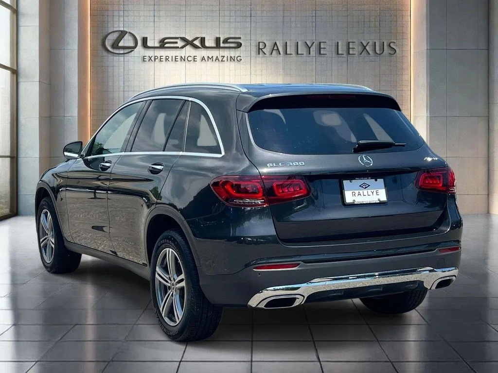 Used 2022 Graphite Gray Metallic Mercedes-Benz GLC 300 image 5