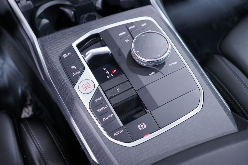 Used 2026 Black Sapphire Metallic BMW 330i image 12