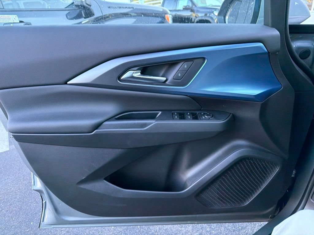 2026 Chevrolet Equinox EV 2LT - Photo 18