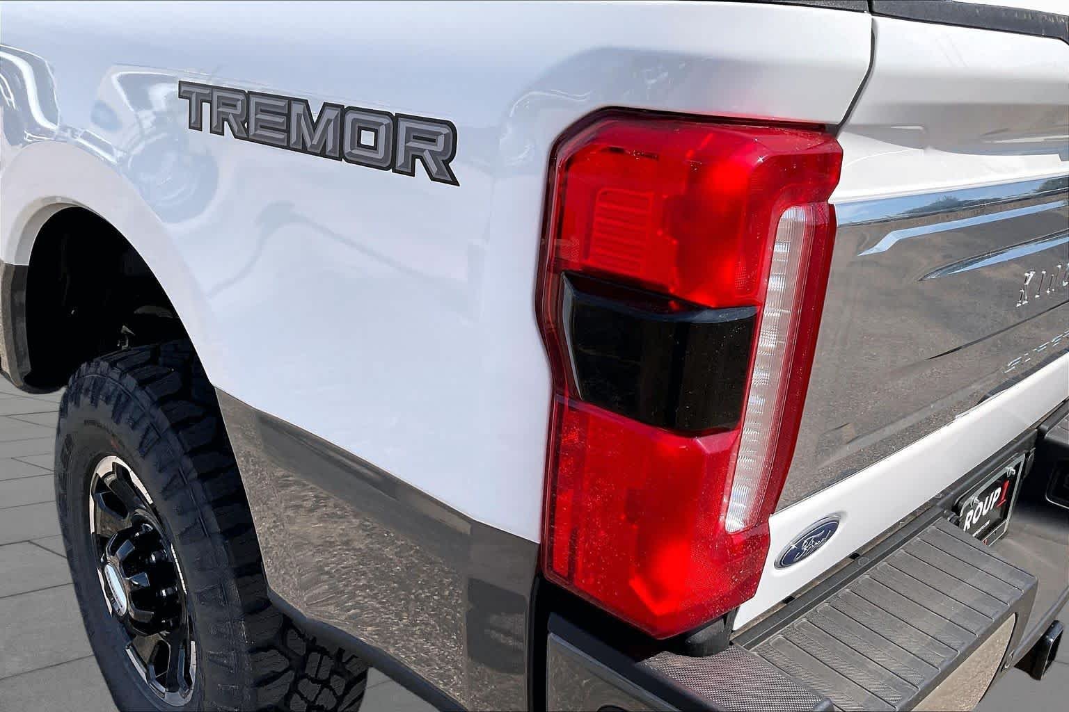 New 2026 Star White Metallic Tri-Coat Ford F-250® King Ranch® image 14