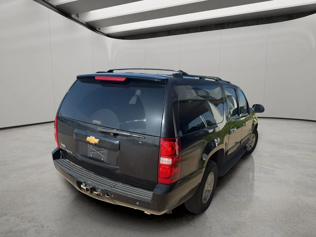 Used 2013 Black Chevrolet LS image 5