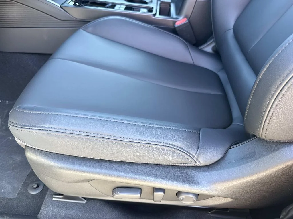 New 2026 RIVER ROCK PEARL Subaru Premium image 24
