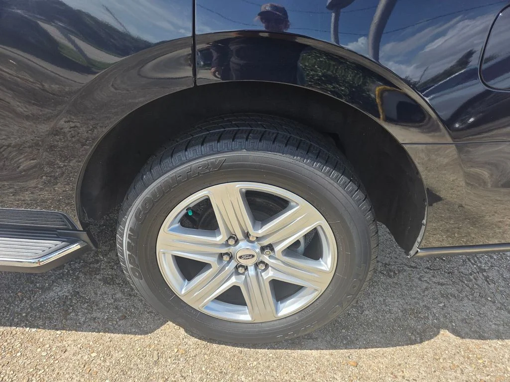 Used 2021 Blue Metallic Ford XLT image 28