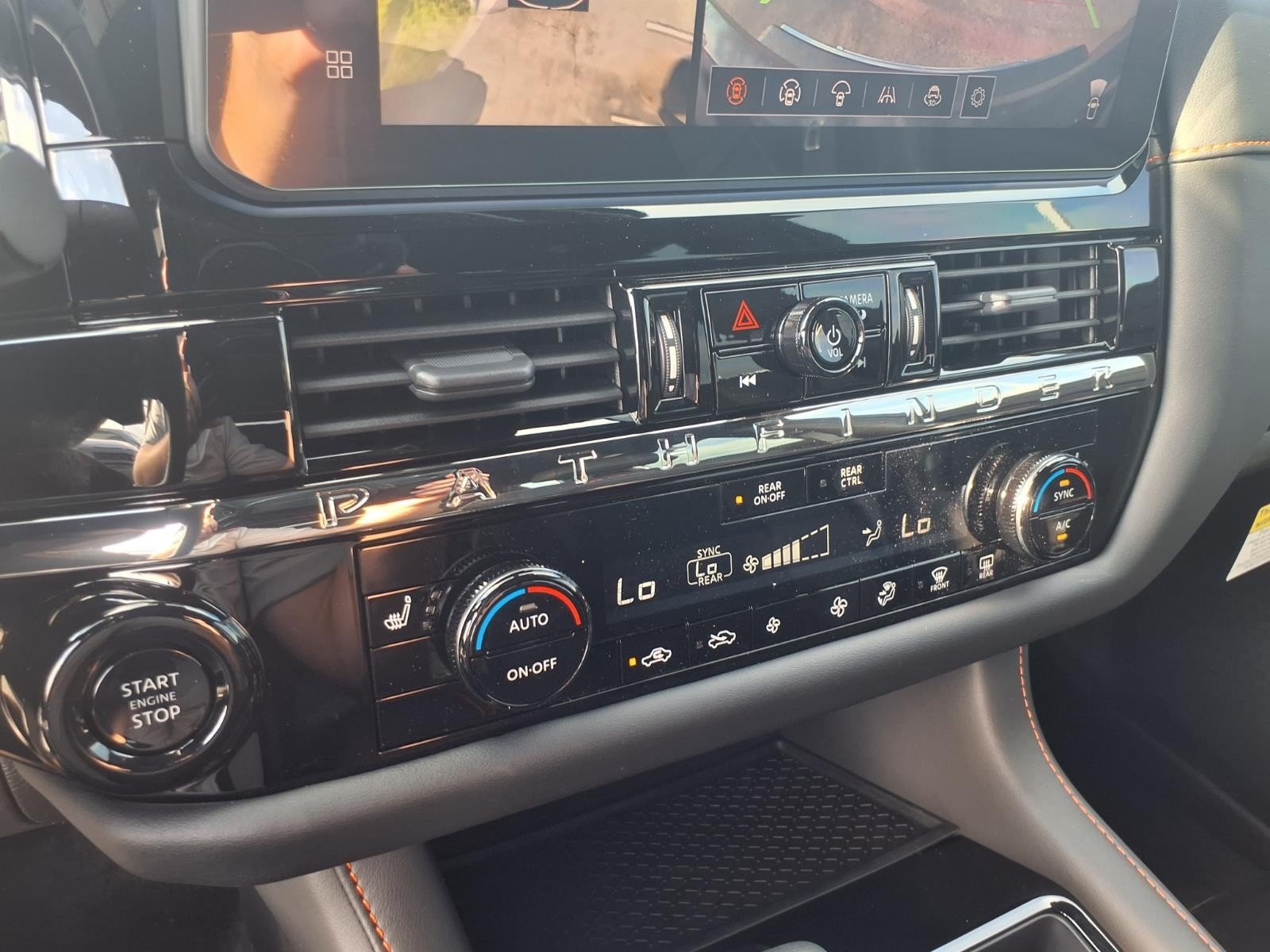 2026 Nissan Pathfinder Rock Creek® Black at Robbins Nissan