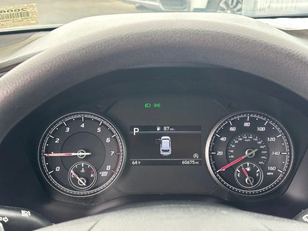 Used 2022 Gray Hyundai SE image 16