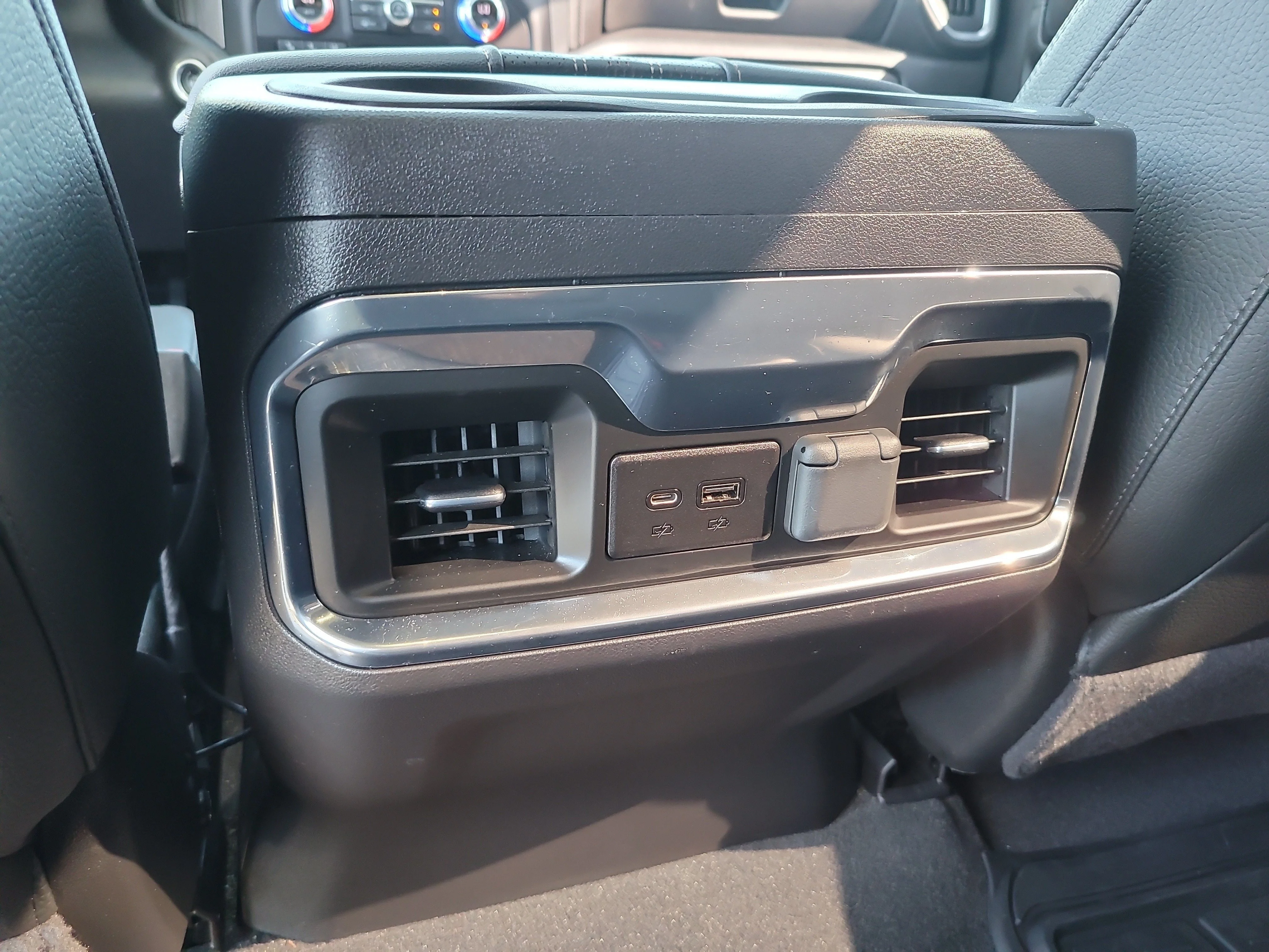 Used 2022 Onyx Black GMC Denali image 14