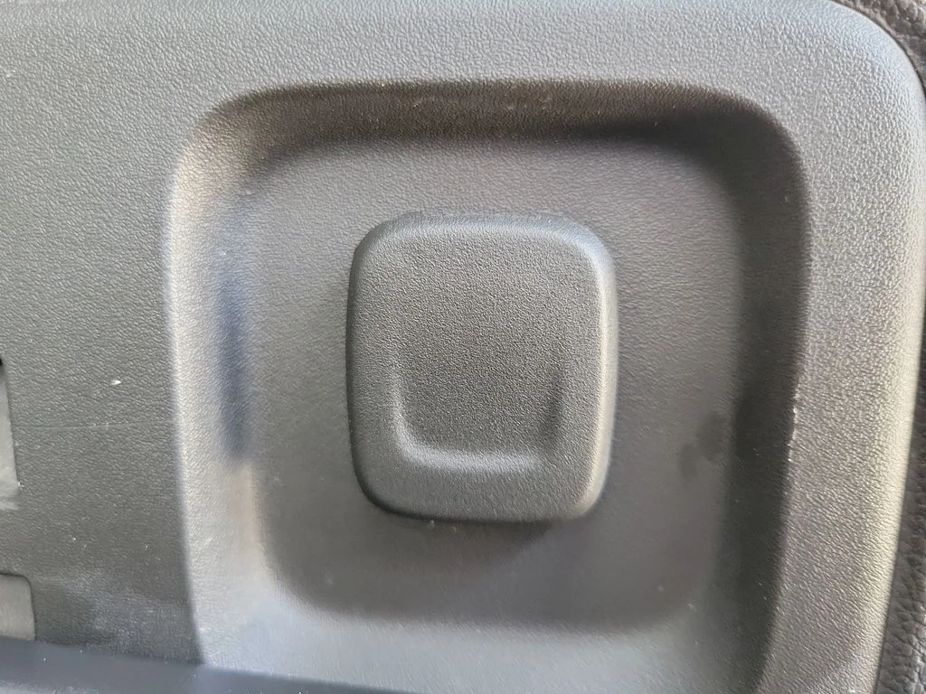 Used 2023 Blue Chevrolet LT image 8