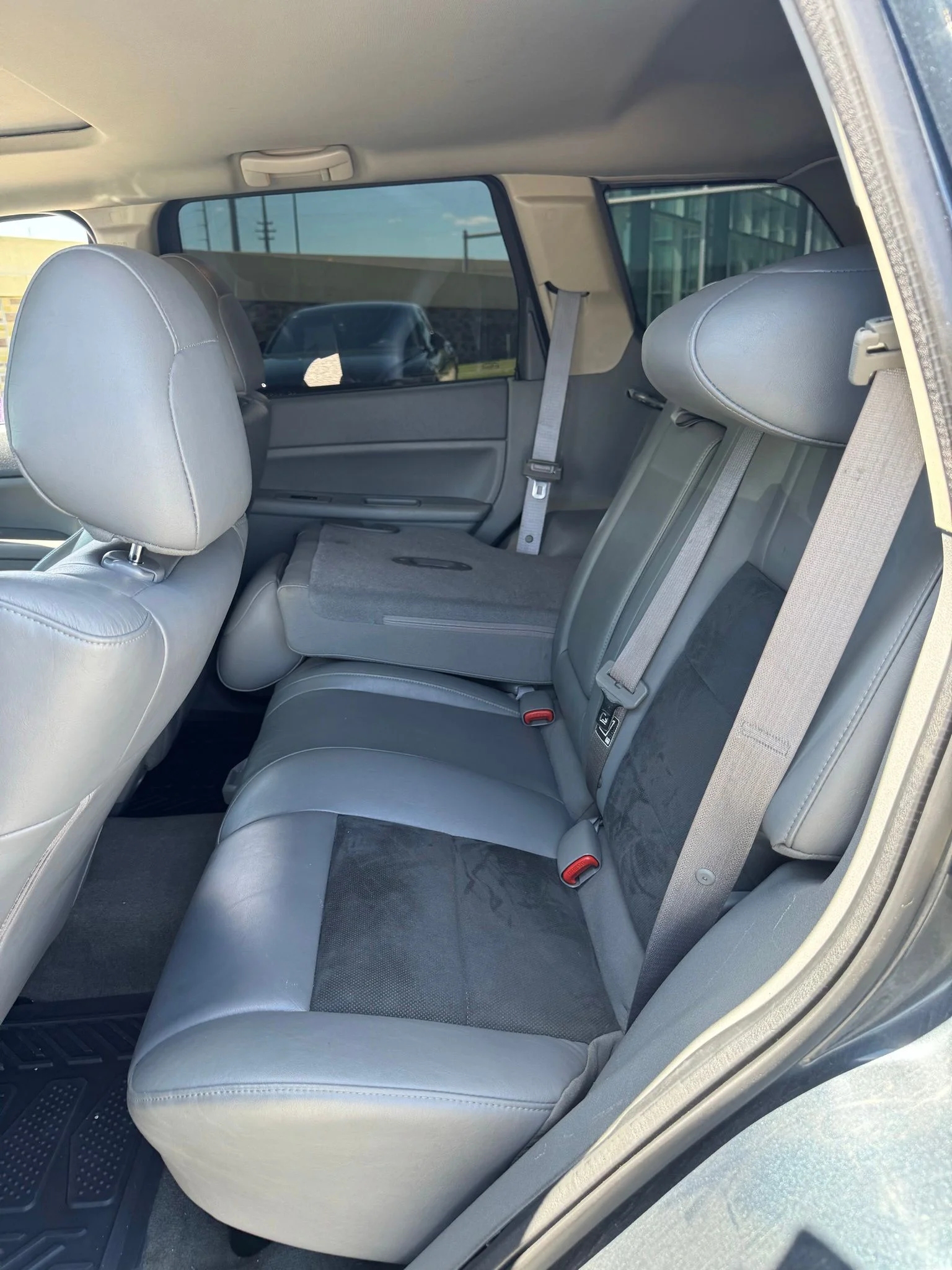 Used 2007 Blue Jeep SRT8 image 10