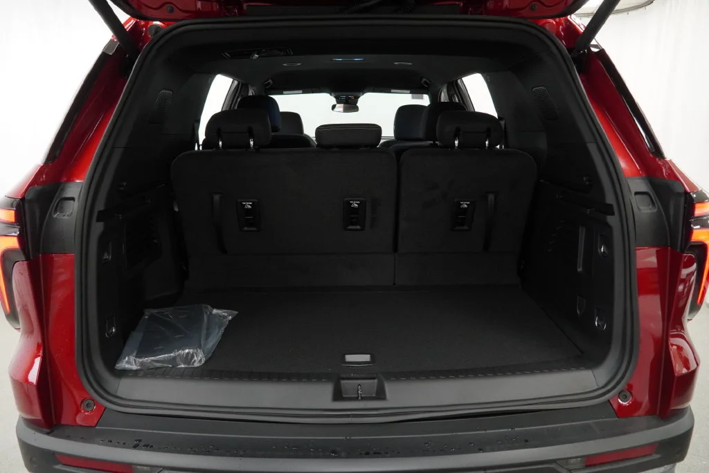 New 2027 Radiant Red Tintcoat Chevrolet LT image 26