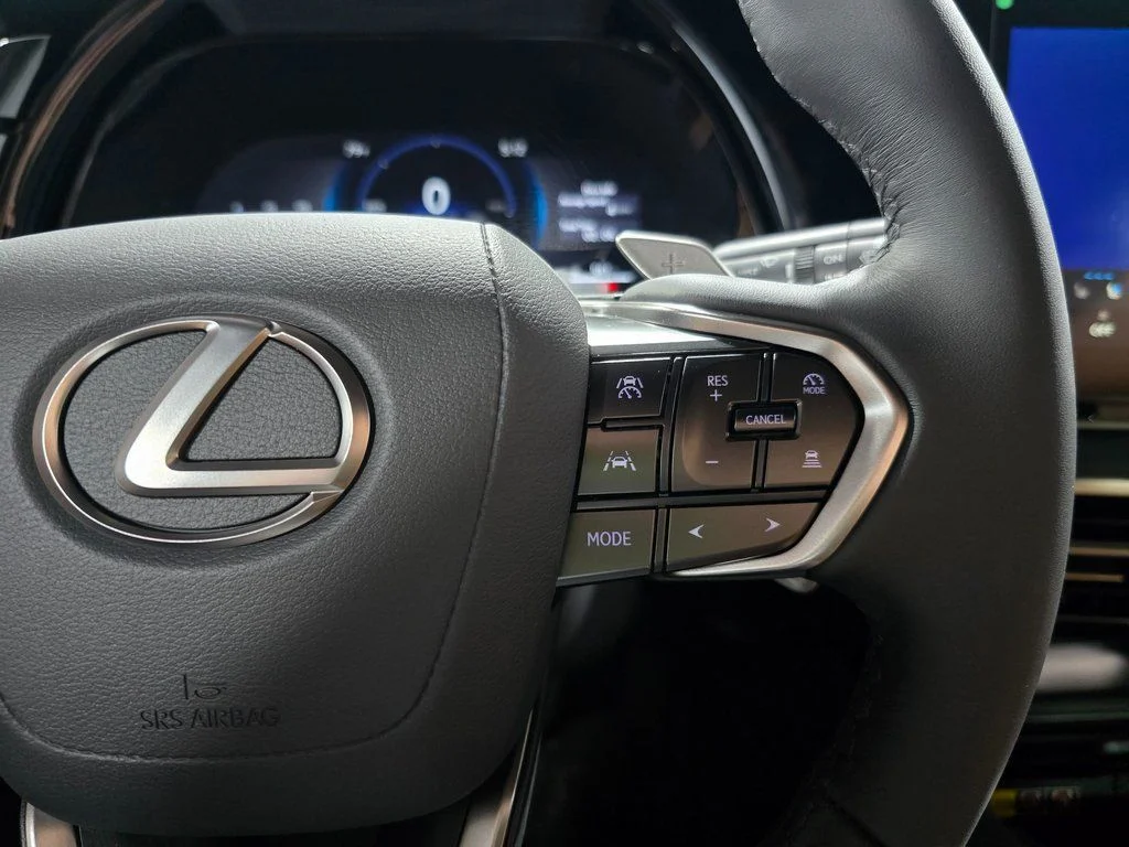 New 2026 White Lexus 350h image 17