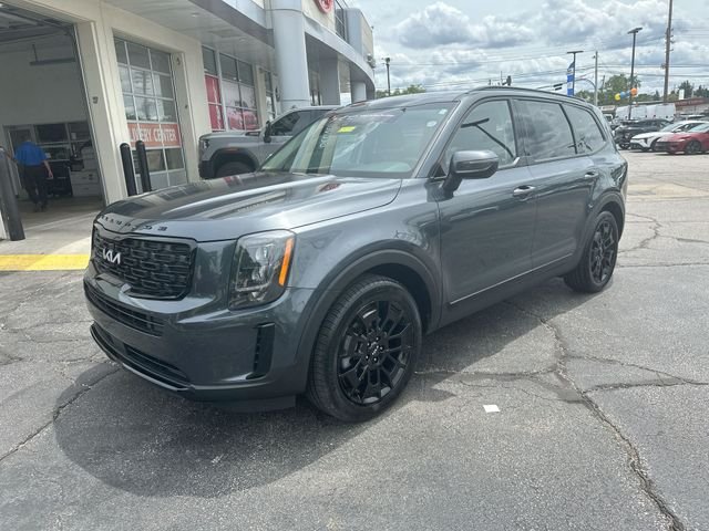 Used 2022 Gray Kia EX image 11