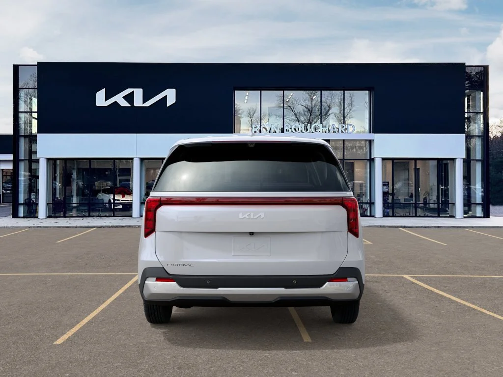 New 2027 Snow White Pearl Kia LXS image 5
