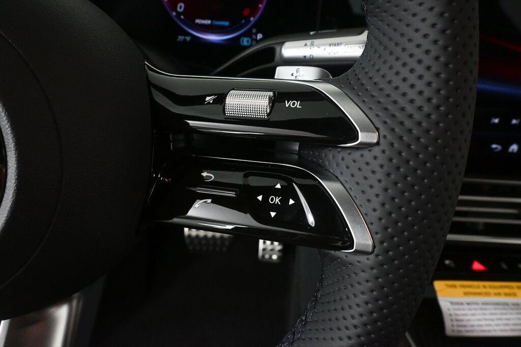 New 2027 Polar White Mercedes-Benz CLA 220 image 45