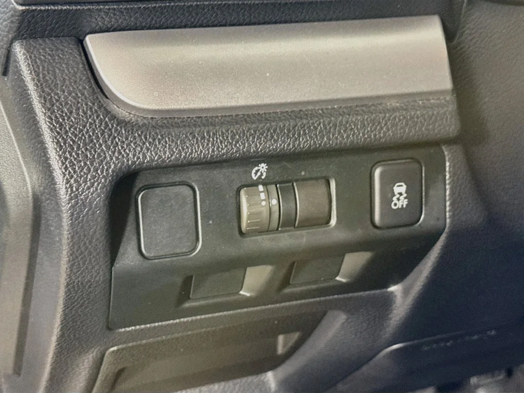 Used 2015 Brown Subaru 2.5i Premium image 10