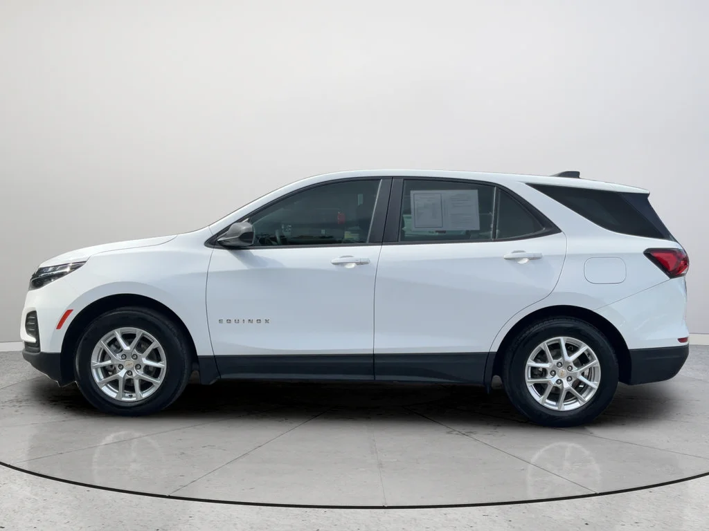 2024 Chevrolet Equinox LS - Photo 10