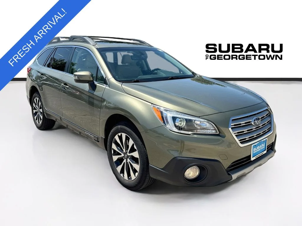 Used 2017 Green Subaru 2.5i image 1