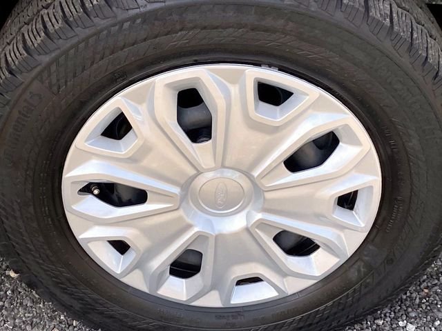 Used 2025 White Ford  image 27