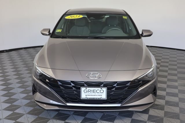 Used 2023 Silver Hyundai SEL image 3