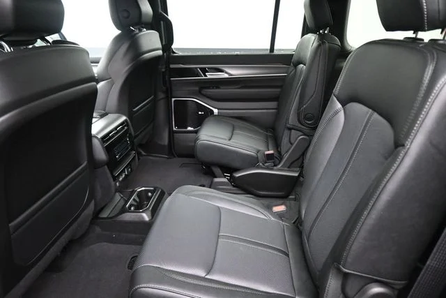 New 2026 High Gloss Black Exterior Paint Jeep Limited Reserve image 23