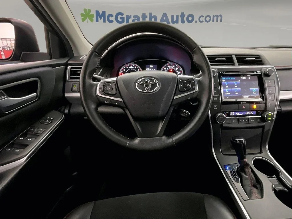 Used 2016 Blue Toyota XSE V6 image 7