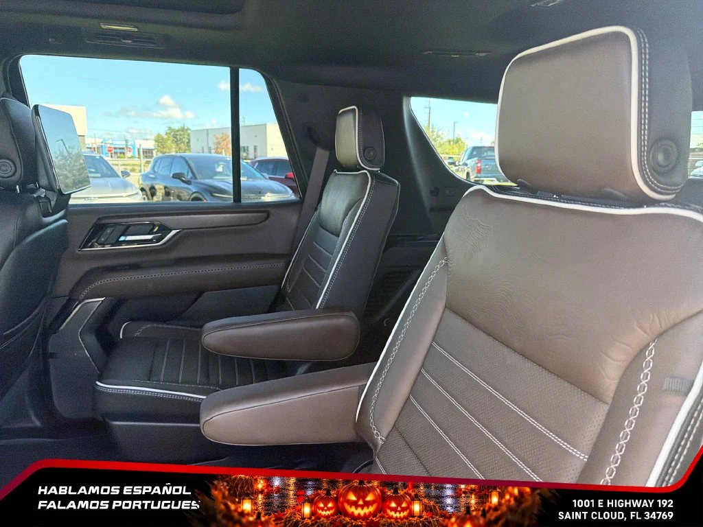 Used 2026 Glacier White Tricoat GMC Denali Ultimate image 26