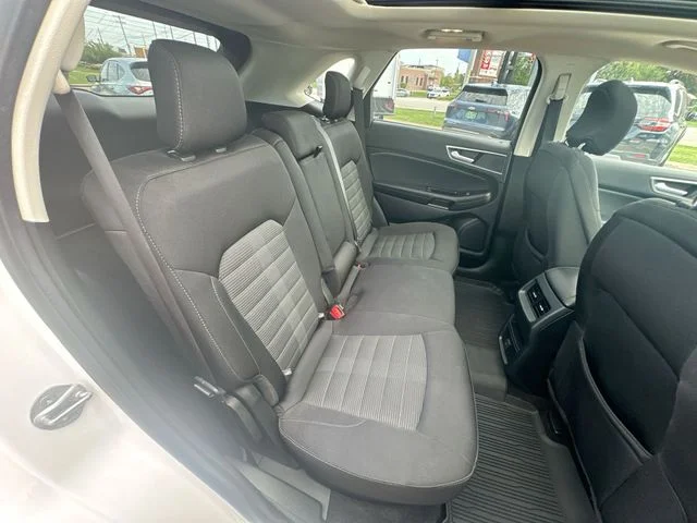 Used 2019 White Ford SEL image 30