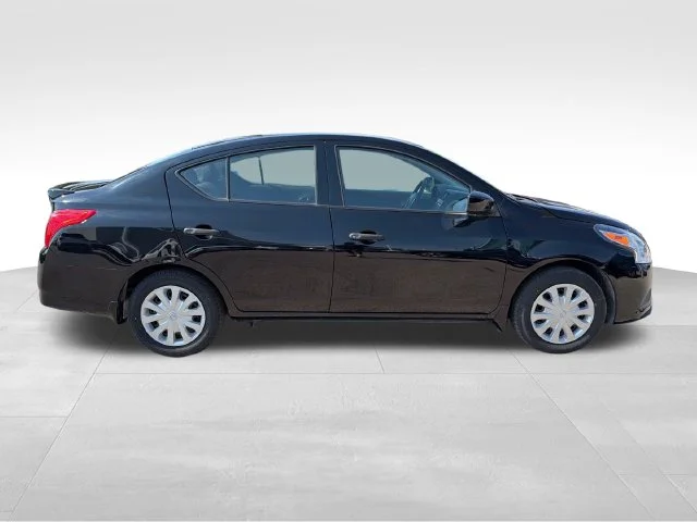 Used 2019 Black Nissan 1.6 S Plus image 8