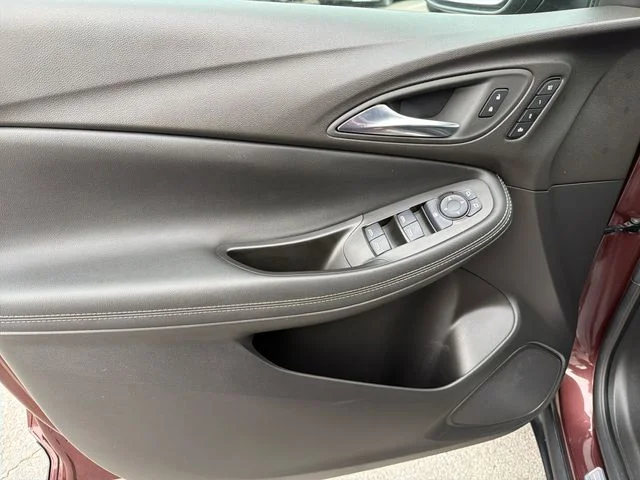 Used 2023 Black Buick Essence image 16
