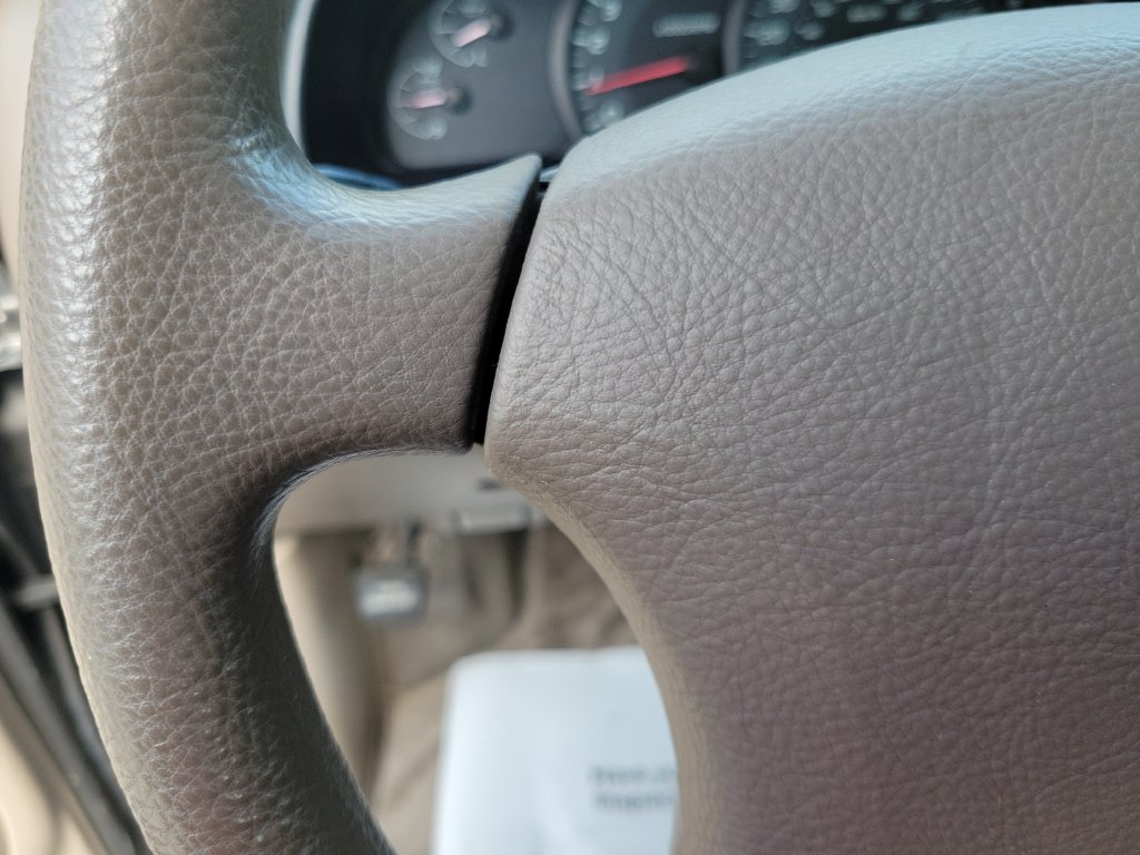Used 2005 Gray Toyota Base image 24