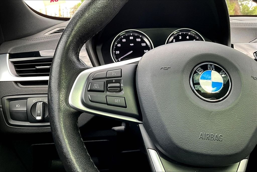 Used 2020 Black BMW sDrive28i image 10